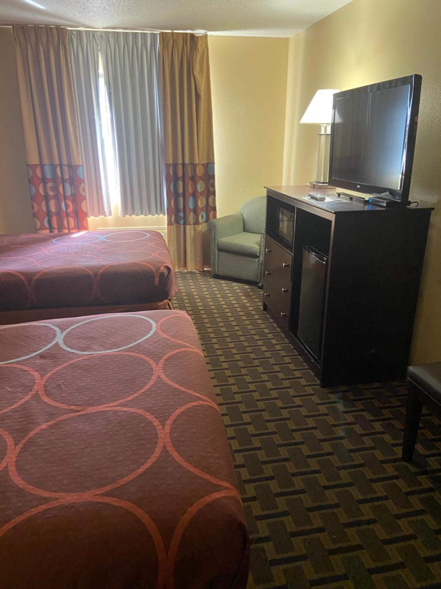 ซูเปอร์ 8 บาย วินด์แฮม เลบานอน Hotel ภายนอก รูปภาพ